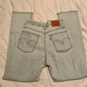 Levi’s Wedgie Straight Size 26